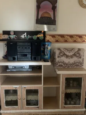 خزانه للبيع خشب ثقيل