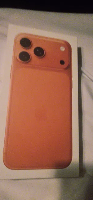 iPhone 17 Pro Max •  حجم