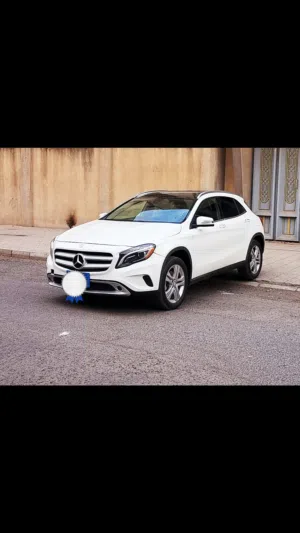 مرسيدس GLA 250 موديل 2017 فل اوبشن رقم واحد اربعه بسطون مكينه 2000 سي سي تربو اقتصادية جدا