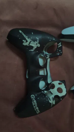 ps5 controller silicone case black and white