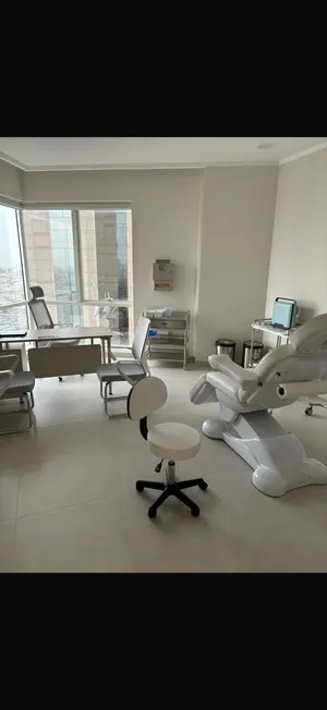 2616 ft² . Landlord1