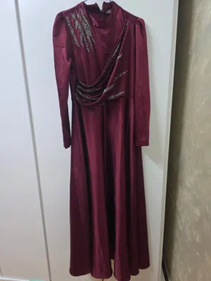 فستان ستان