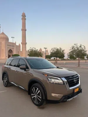 نيسان باثفندر فئه بلاتينيوم ،vip