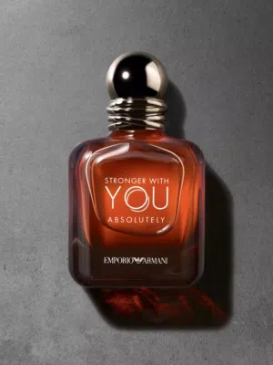 عطر آرماني سترونغ ويث يو – Armani Stronger With You – قوة الرجولة برائحة لا تُقاوم