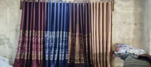 ستائر رول ويوجد جاهزه  سعر المتر 2 دولار ونص