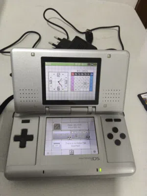 للبيع جهاز Phat Nintendo DS