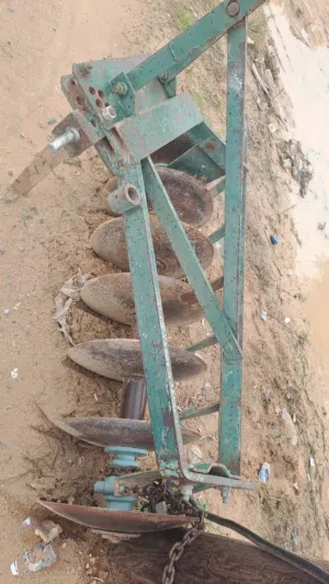 محراث 7 وميزان خردة للبيع