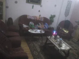 نيش أبيض مستعمل للبيع