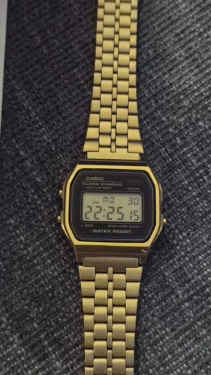 Casio Vintage Gold  A158WGA ( same as new)