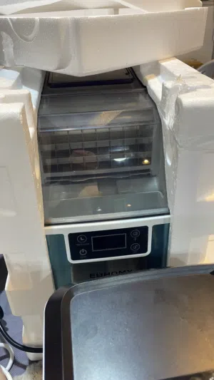 مكينه ثلج مربعات