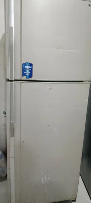 ثلاجه هيتاشي اصليه