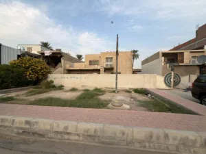 ايجار او استثمار مساحه 1600 متر اليرموك 4 شوارع