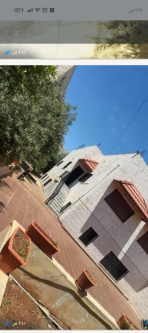 *بيت مستقل للبيع* الحي الشرقي قرب حديقة الورود على دونم كامل.