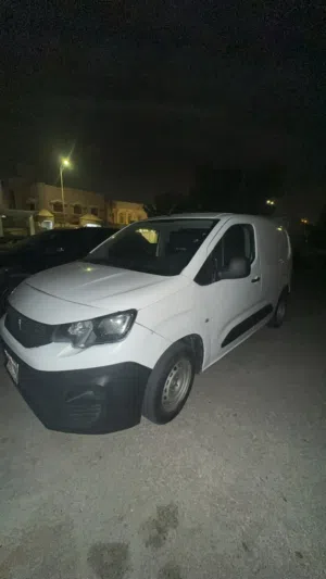 Used Peugeot Partner in Al Hofuf