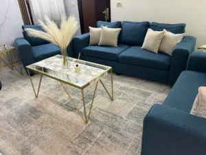 طقم كنب مع سجاده وطاولات