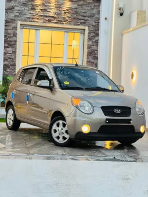 بيكانتو/2010سعرها 15700وساهل