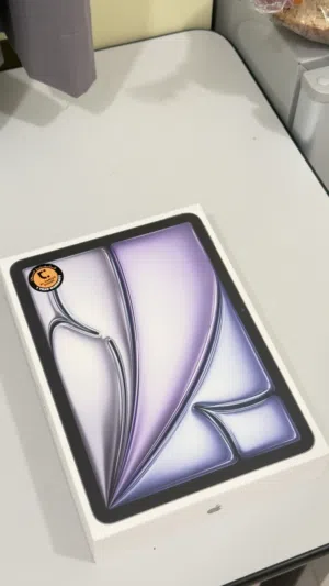 ipad air 8 آخر اصداررررررررررر لم يتم استعماله فقط تم فتح الكرتونننننن