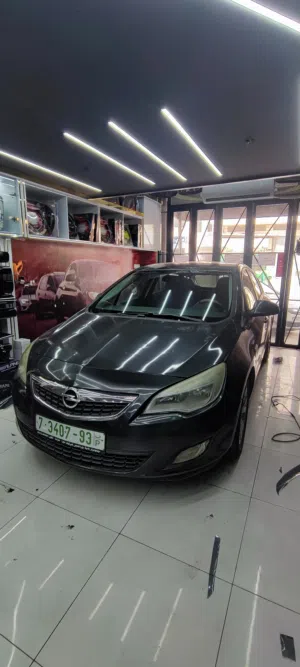 Used Opel Astra in Hebron