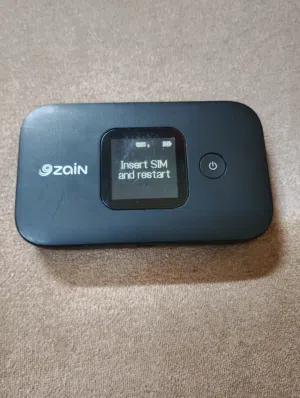 راوتر متنقل بطاريات ممتازة جدآ ماي فاي (زين) zain راوتر متنقل لون اسود مع شاشة