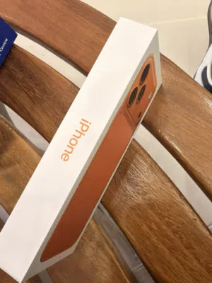 ب الكرتونة كفالة لسنة كاملة غير اكتيف Iphone 17 pro max no active 256 Giga orange