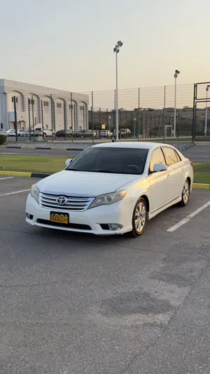 Used Toyota Avalon in Al Dakhiliya