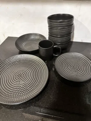 Like-new kitchenware