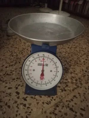 ميزان 20 كيلو للبيع