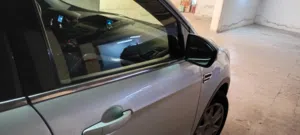 فورد اسكيب بنزين سيلفر وارد الوكاله ومالك واحد وممشى قليل ونظيفه بحاله ممتازه وكرت ابيض بدون ملاحظات