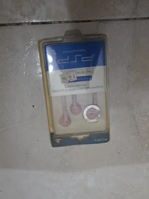 للبيع سماعه psp