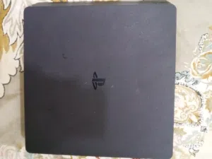 للبيع بليستيشن 4