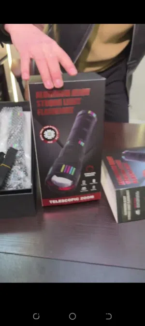 كشاف الطوارئ بالطاقة الشمسية – الحل النهائي للعتمة!  السعر: 60 شيكل  عرض حرق: كل 2 بـ 100