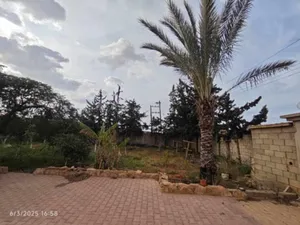2 Bedrooms . 2 Bathrooms . 888888 m21