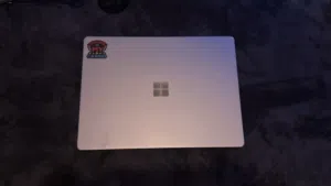 للبيع لابتوب مستعمل نضيف