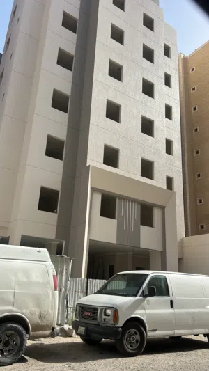 للايجار بناية في الفروانية للشركات فقط