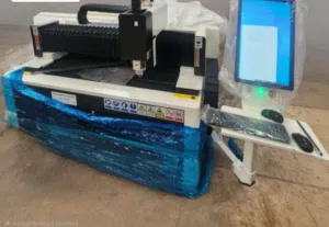مكينة قص المعادن بالفيبر ليزر 1500w