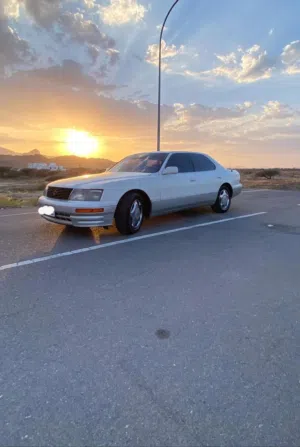 Used Lexus LS in Al Dhahirah
