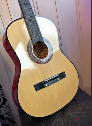 جيتار NT-831 بحالة ممتازة جدا للبيع