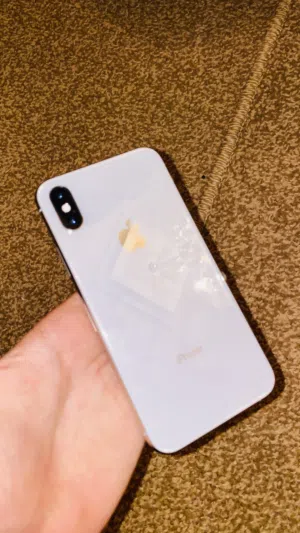آيفون xs نظيف