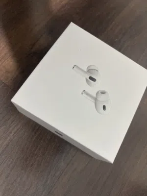 Apple AirPods 2 – Clean & Working Perfectly
