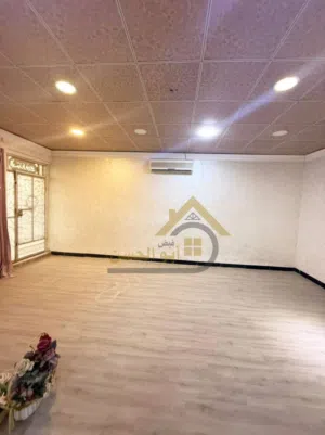 دار للايجار في منطقة الساعي مساحة 350