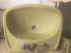 مغاسل سيراميك عمود للبيع