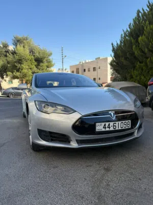 تيسلا S 85 موديل 2016 للبيع