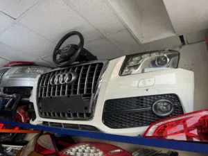 جميع قطع غيار Audi Q5 2009-2015