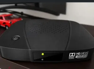 set-top box with dish / digital TV receiver (used for satellite or cable TV).     Good working condi