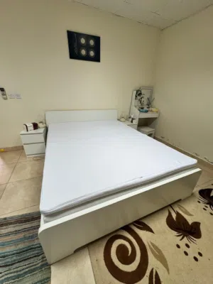 اثاث غرفه بيضاء