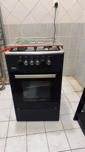 Used gas cylinder in excellent condition, selling due to travel. غاز بحاله الوكاله مستعمل للبيع بسبب