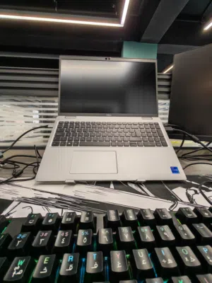 لابتوب ديل (Dell) مميز - كور i7 جيل 12 نظيف جداً بحالة الوكالة