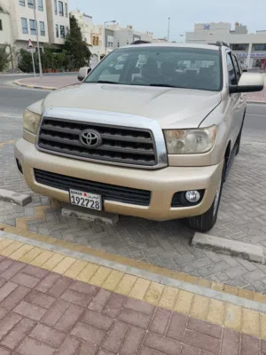 للبيع  سكويا SR5 فل اوبشن 2011 صبغ الوكالة ماشي 180 بدون حوادث مكينة 8 سلندر 5.7 المواصفات: دبل 4x4