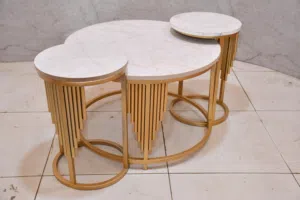 طاولات حجم كبير