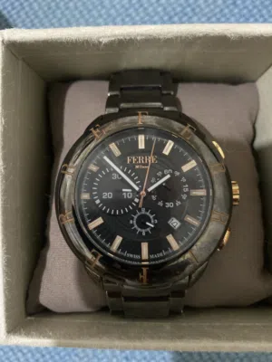 للبيع ساعه ماركة FERRE MiLano